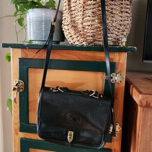Vtg Dooney & Bourke crossbody